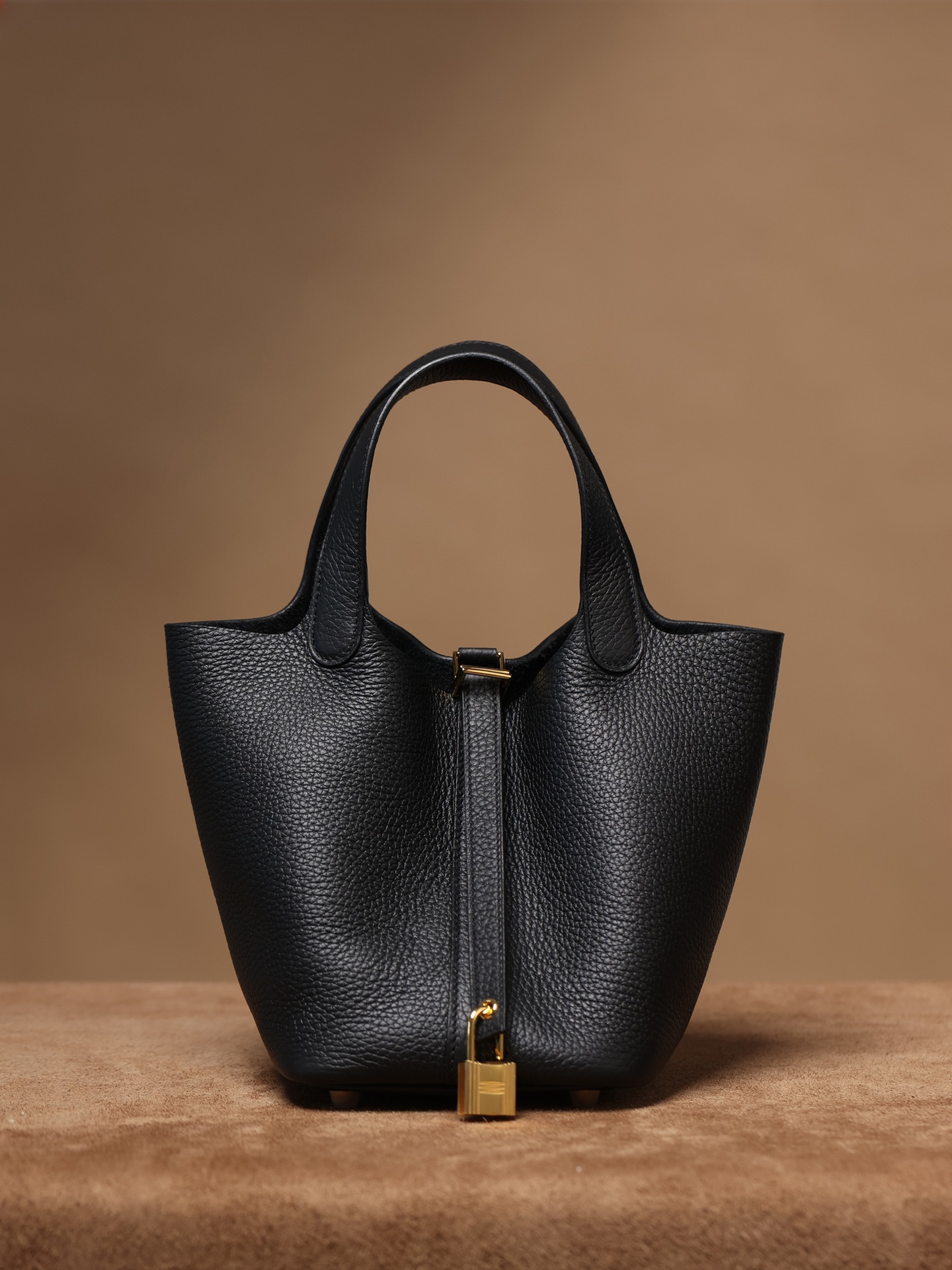M9 Herme* Picotin Lock 18bag