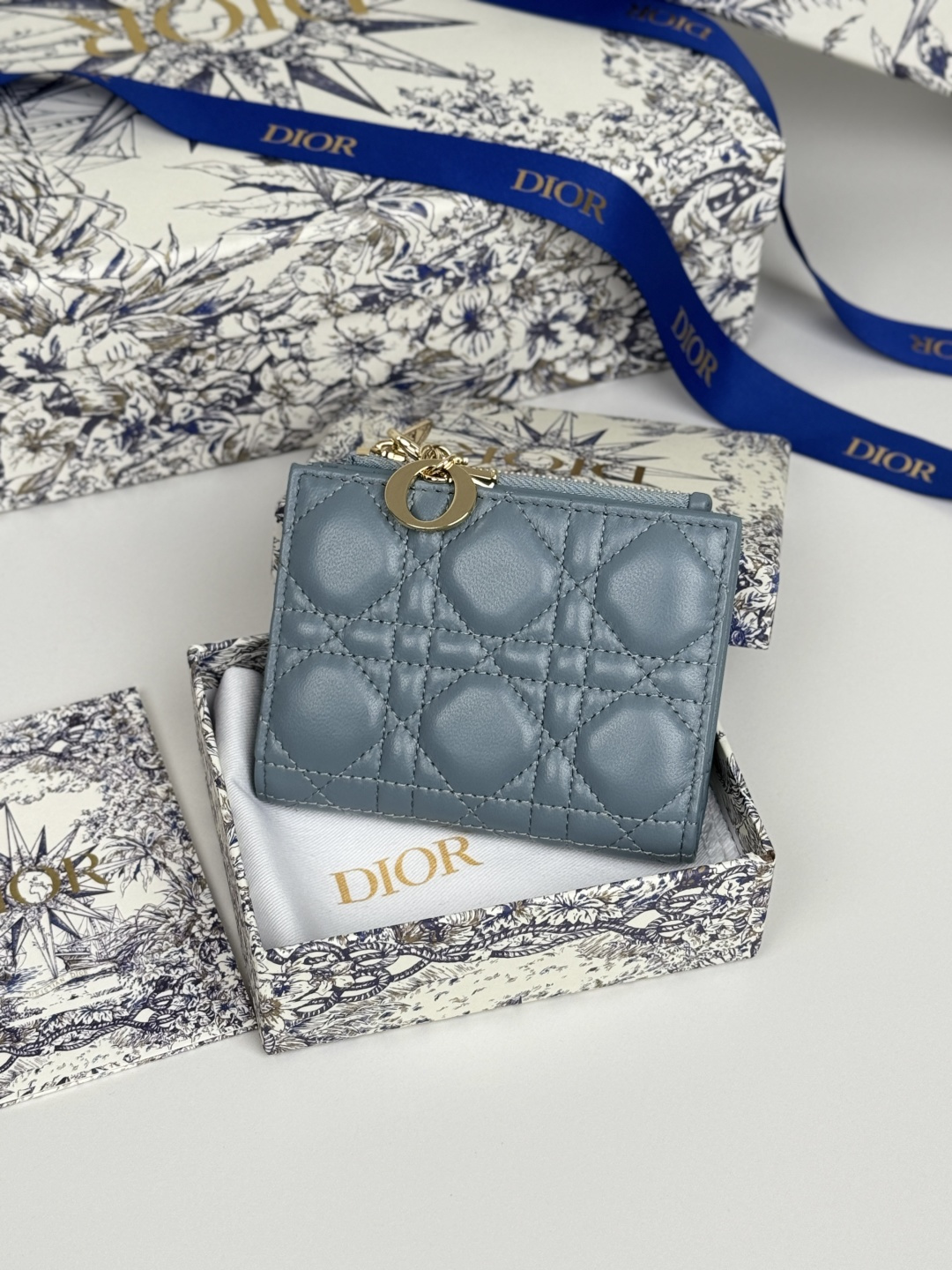 Dior Caro Dahlia 지갑