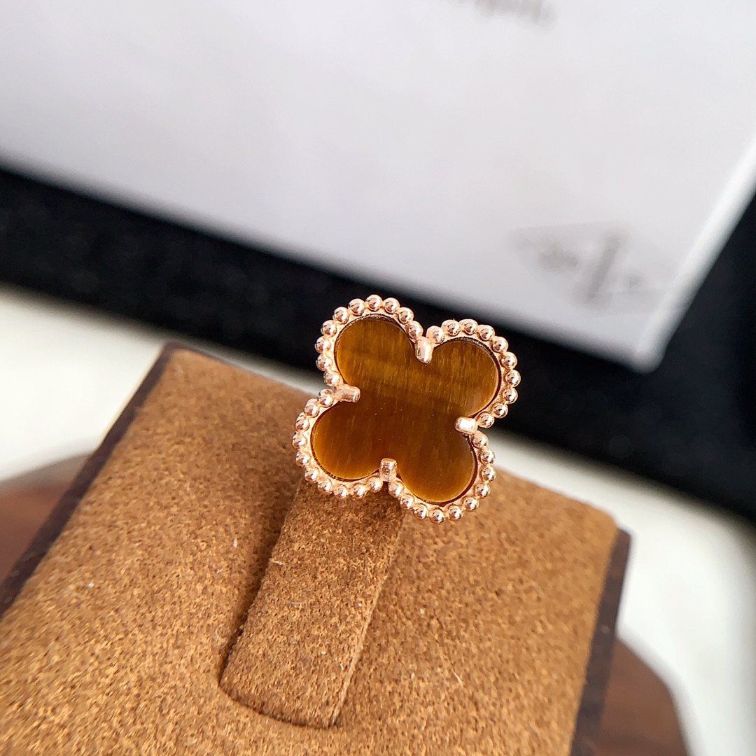 Van Cleef & Arpels -빈티지 알함브라 이어링