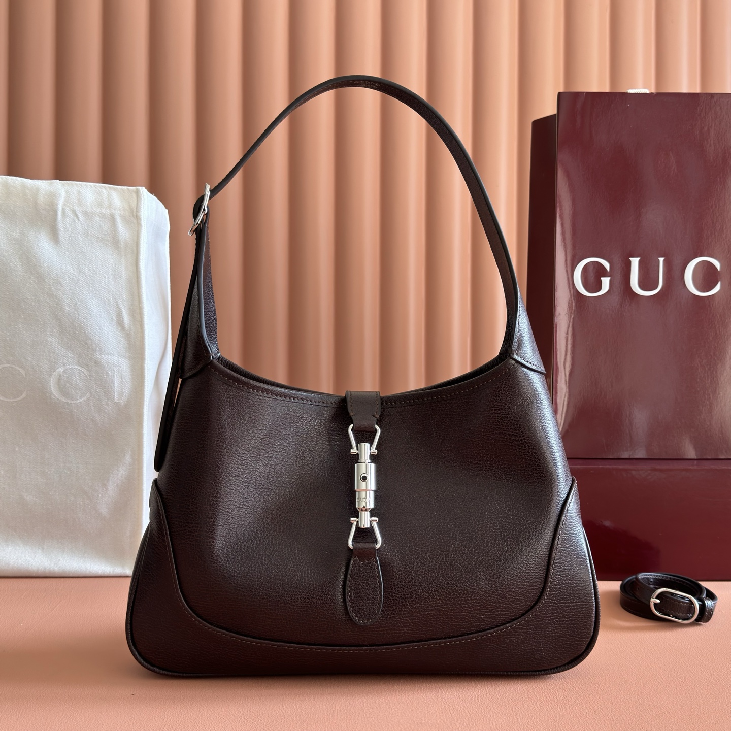 Gucci Jackie 1961 medium bag  863137 28x19x4.5cm